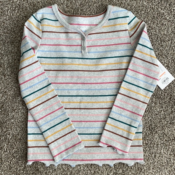 Lot of Carter’s Long Sleeve Tees and Sweatshirts - Picture 3 of 5